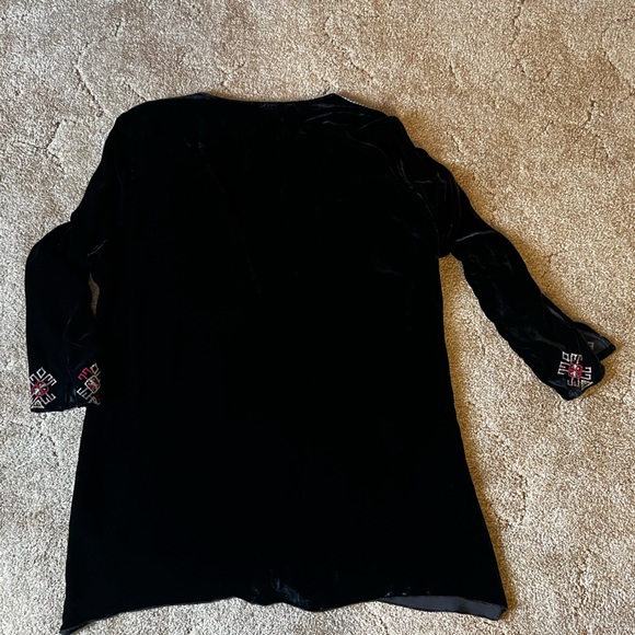 Johnny Was Black Embroidered Top - Picture 11 of 11